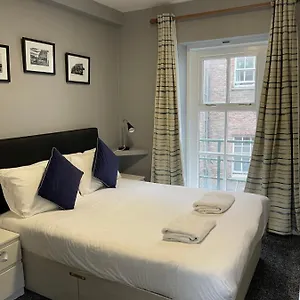 temple-bar-apartments.dublin-hotelsweb.com/
