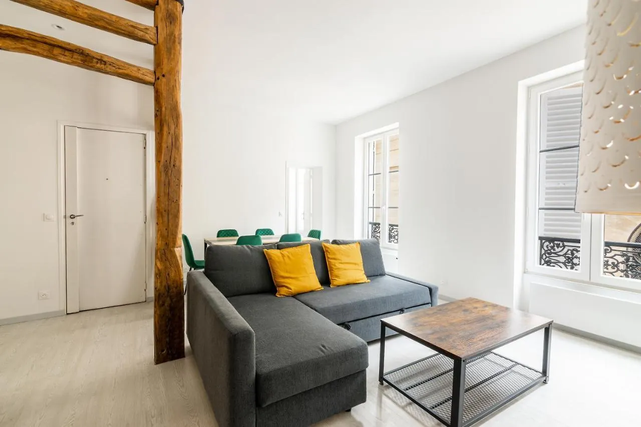 Luxurious 2 Bedroom Avenue Des Champs-Elysees Saint-Philippe Du Roule Free Netflix Paris Frankrike