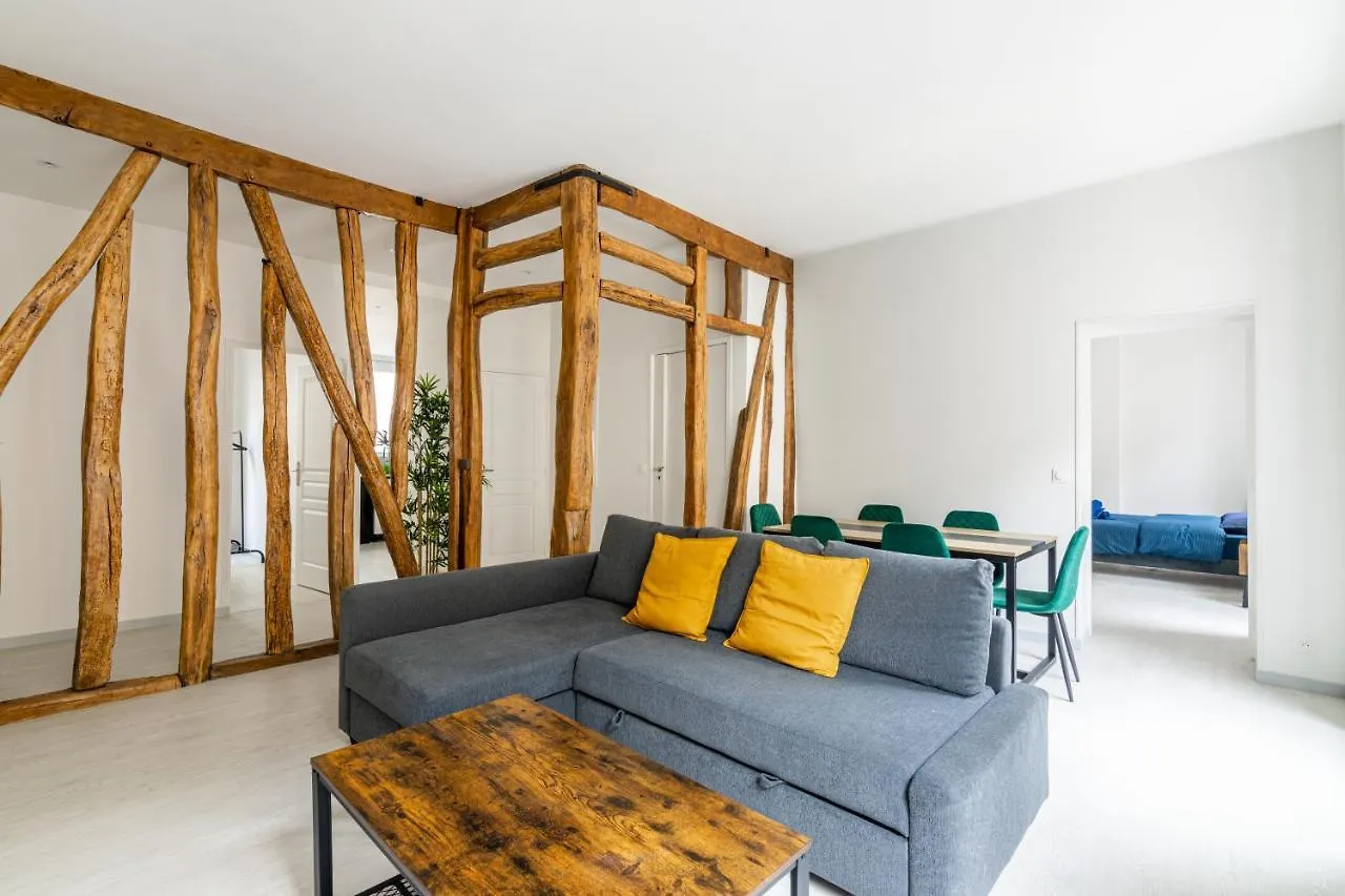 Luxurious 2 Bedroom Avenue Des Champs-Elysees Saint-Philippe Du Roule Free Netflix Paris 0*,  Frankrike